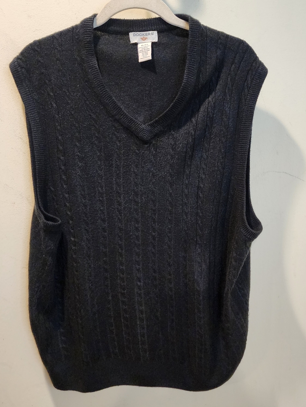 Dockers Charcoal Cable Knit V-Neck Sweater Vest Sz XL